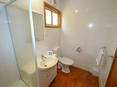 Waikerie Holiday Park - Australian Directory 40