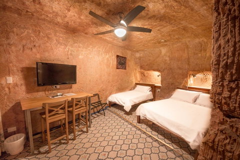 The Underground Motel - Australian Directory 8