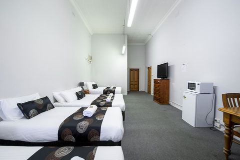 City Centre Motel Hotel - Australian Directory 10