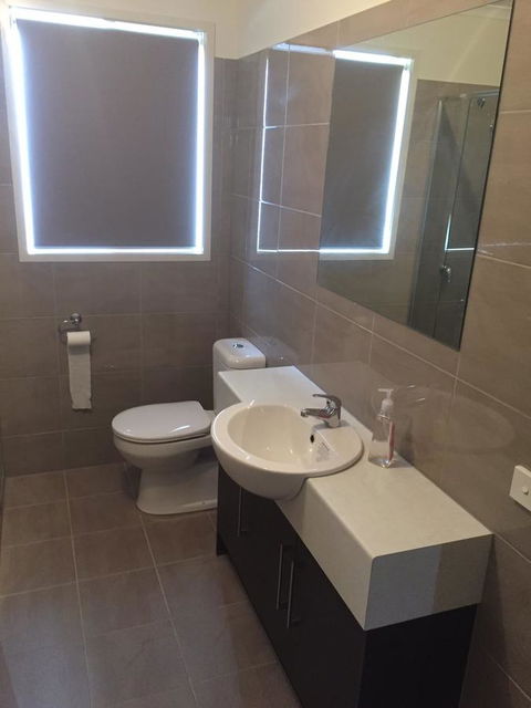 City Centre Motel Hotel - Australian Directory 42