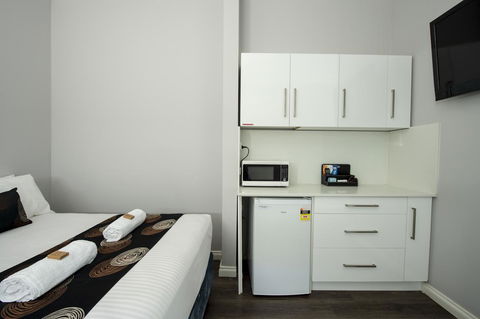 City Centre Motel Hotel - Australian Directory 15