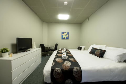 City Centre Motel Hotel - Australian Directory 31