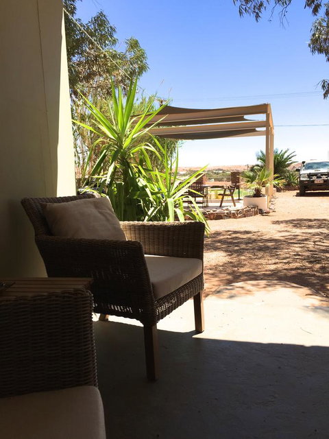 The Lookout Cave Underground Motel - Australian Directory 25