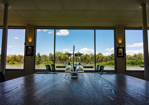Murray River Queen - Australian Directory 13