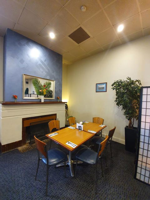 Pier Hotel - Australian Directory 10