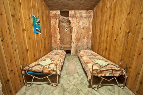 Radeka Downunder Underground Motel - Australian Directory 6