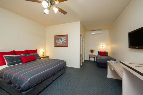 John Pirie Motor Inn - Australian Directory 24