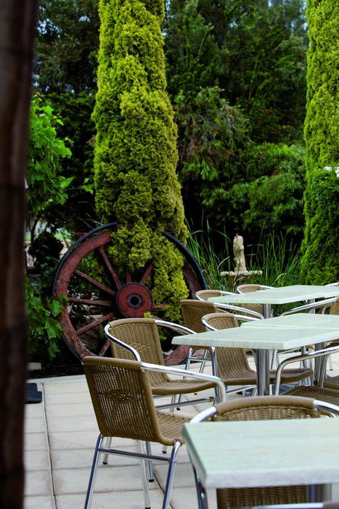 John Pirie Motor Inn - Australian Directory 19