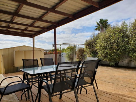 Super Central Location - Australian Directory 11
