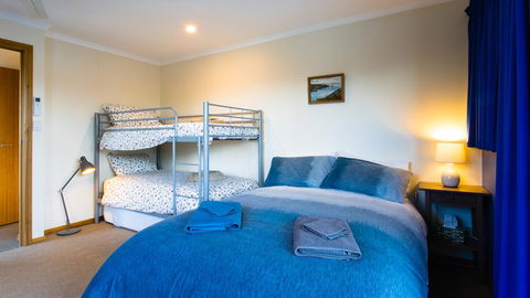Southern Ocean Lookout - Australian Directory 5