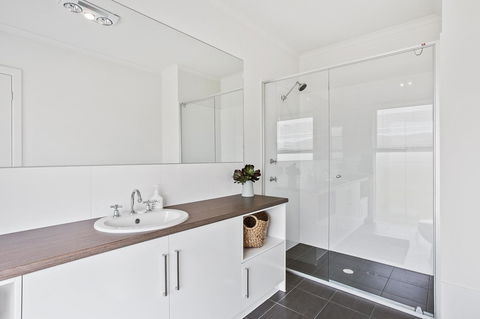 Sea View At Silver Sands - Australian Directory 12