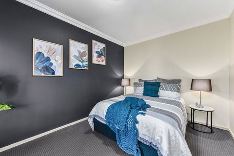 Accommodation On Lansell 2 - Australian Directory 3