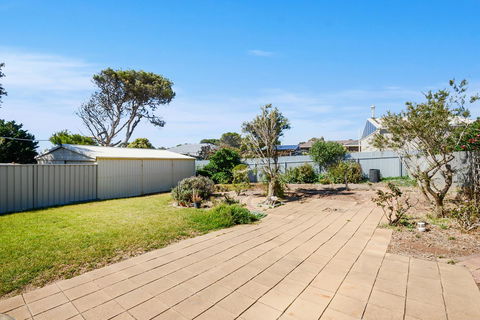 Salomon Sea Haus - Sellicks Beach - Australian Directory 18