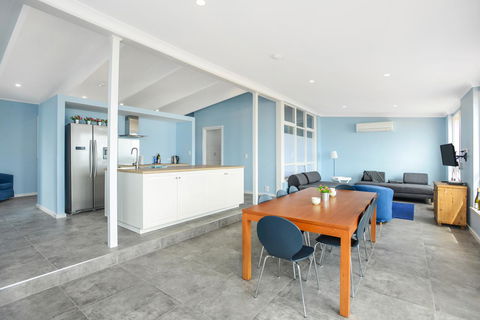 Salomon Sea Haus - Sellicks Beach - Australian Directory 9