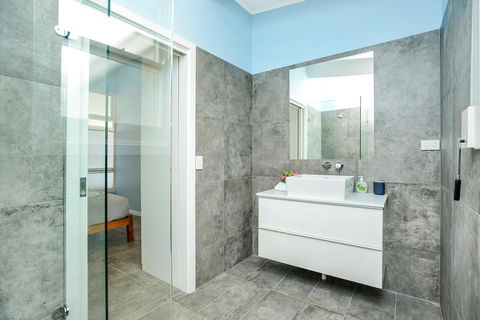 Salomon Sea Haus - Sellicks Beach - Australian Directory 10
