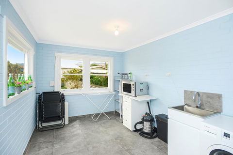 Salomon Sea Haus - Sellicks Beach - Australian Directory 7