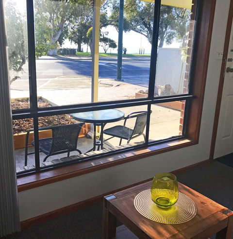 Lake Albert Motel - Australian Directory 3