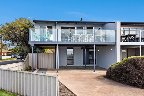 Sorrento - Aldinga Beach - Australian Directory 12