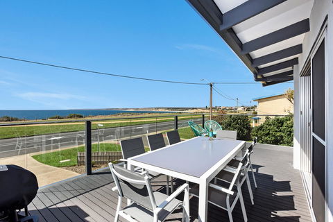 Sorrento - Aldinga Beach - Australian Directory 17