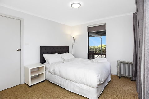 Sorrento - Aldinga Beach - Australian Directory 22