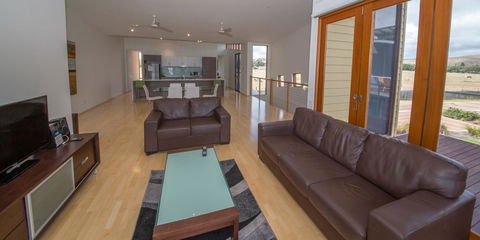 South Shores Yellowfin Villa 96 - South Shores Normanville - Australian Directory 1
