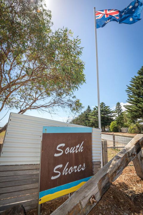 South Shores Yellowfin Villa 96 - South Shores Normanville - Australian Directory 2
