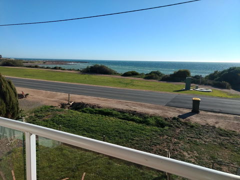 Seafront Shack - Australian Directory 1