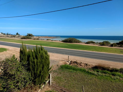 Seafront Shack - Australian Directory 0