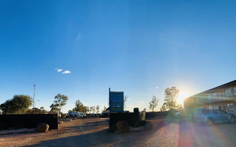 Opal Inn Hotel, Motel, Caravan Park - Australian Directory 43
