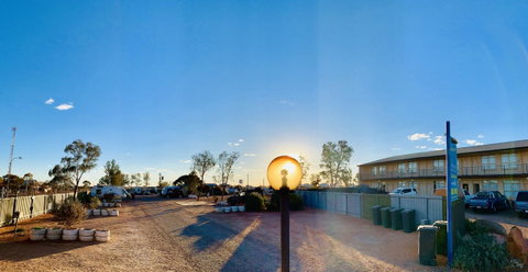 Opal Inn Hotel, Motel, Caravan Park - Australian Directory 42