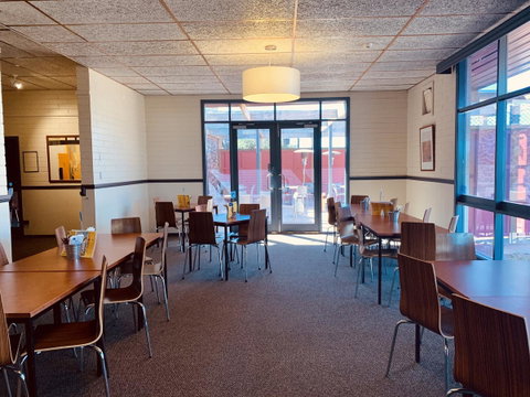 Opal Inn Hotel, Motel, Caravan Park - Australian Directory 27