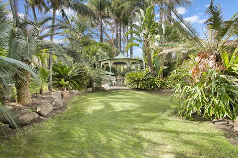 The Palms - Australian Directory 8