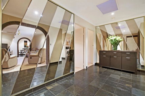 The Palms - Australian Directory 15