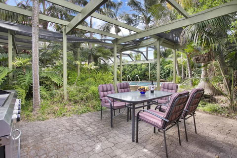 The Palms - Australian Directory 22