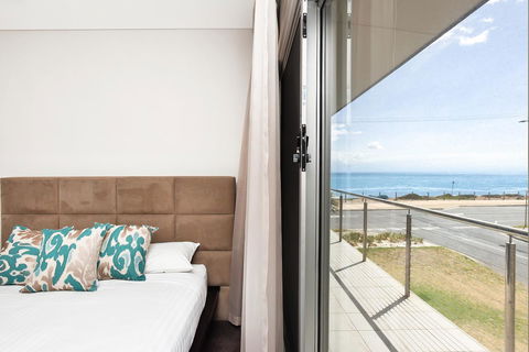 Esplanade Escape - Australian Directory 12
