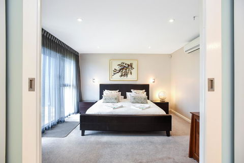 Esplanade Escape - Australian Directory 35