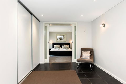 Esplanade Escape - Australian Directory 24