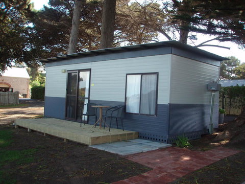 Lakeside Tourist Park - Australian Directory 10