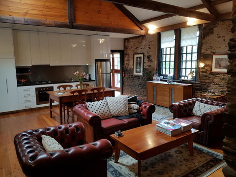 William Hunt's Retreat - Cypress Studio - Australian Directory 1