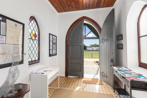 Cloisters Of Kalangadoo - Australian Directory 18