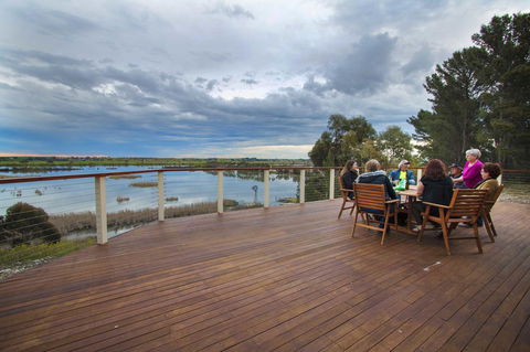 Limestone Ridge - Australian Directory 18