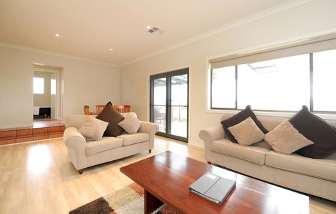 The Barn Accommodation - Australian Directory 41