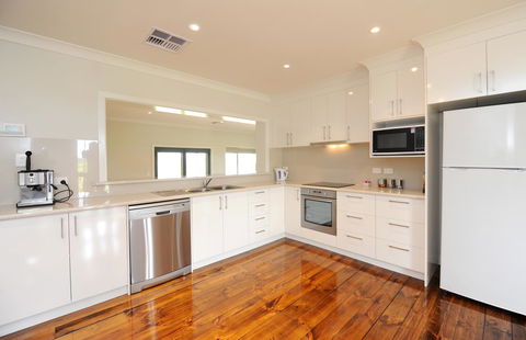 The Barn Accommodation - Australian Directory 40