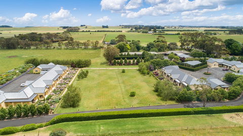 The Barn Accommodation - Australian Directory 1