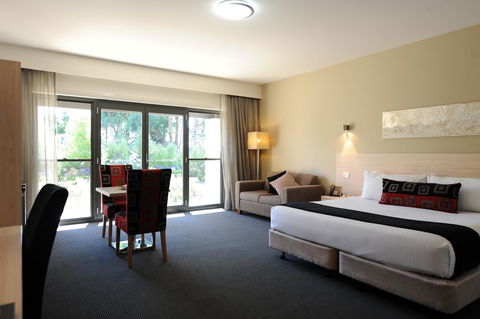 The Barn Accommodation - Australian Directory 34