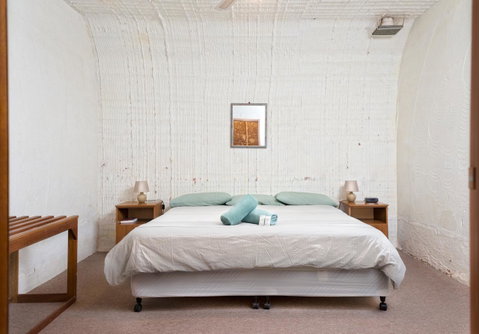Desert View Apartments - Australian Directory 6
