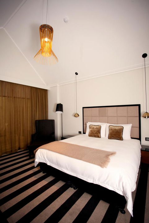 Ellen Hotel - Australian Directory 15