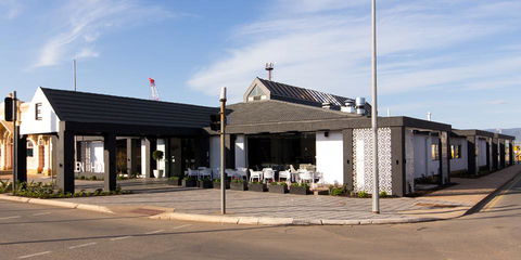 Ellen Hotel - Australian Directory 9