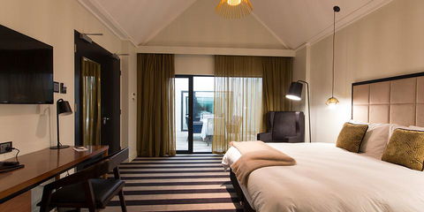 Ellen Hotel - Australian Directory 16