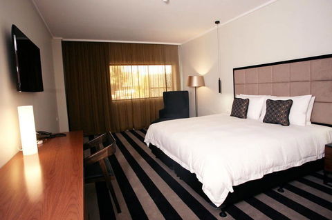 Ellen Hotel - Australian Directory 7